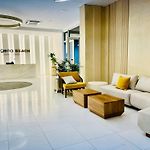 Lovely Suite Steps Away From The Airport And Sea
