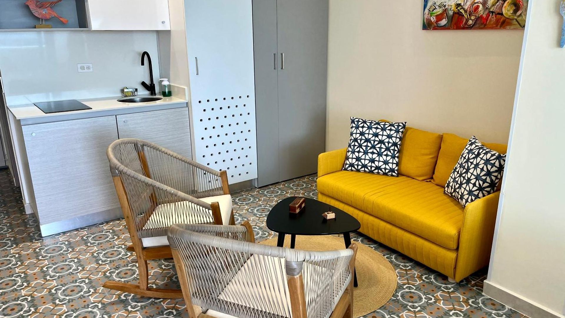 Lovely Steps Away From The Airport And Sea Apartamento *