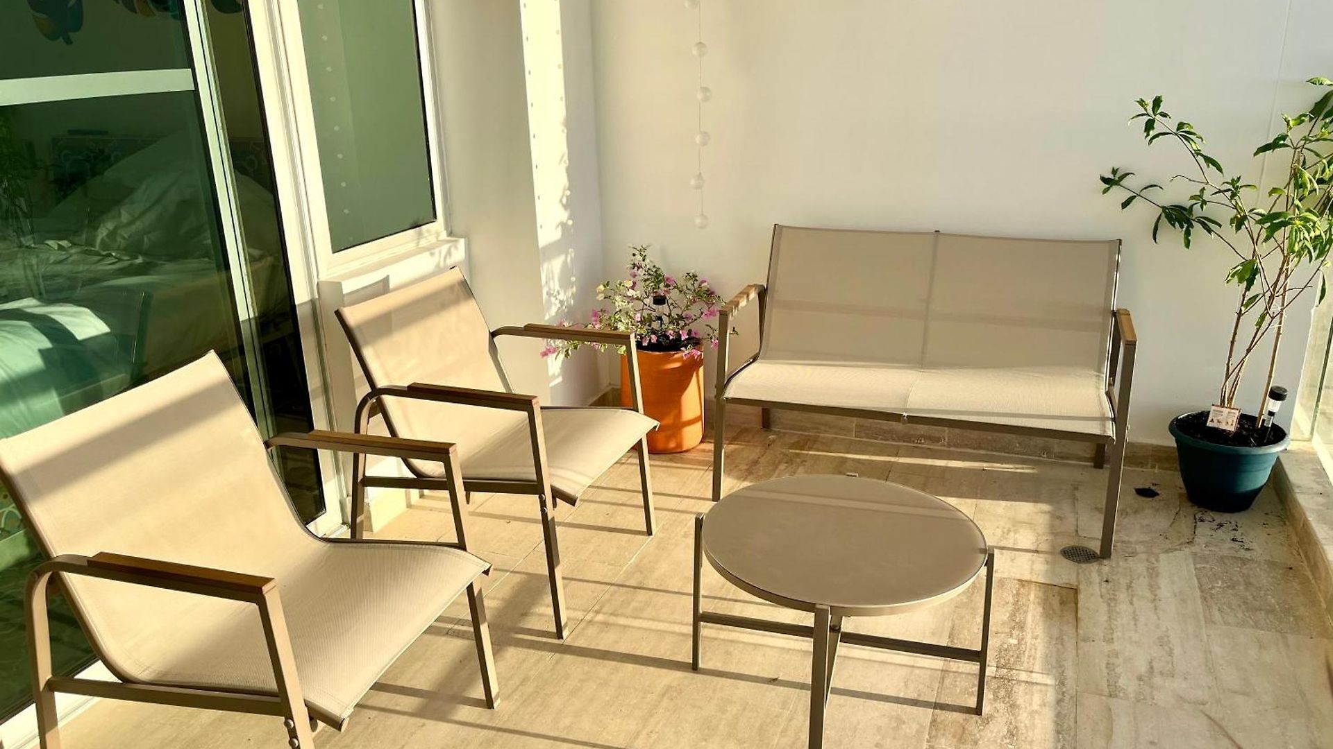 Lovely Steps Away From The Airport And Sea Cartagena