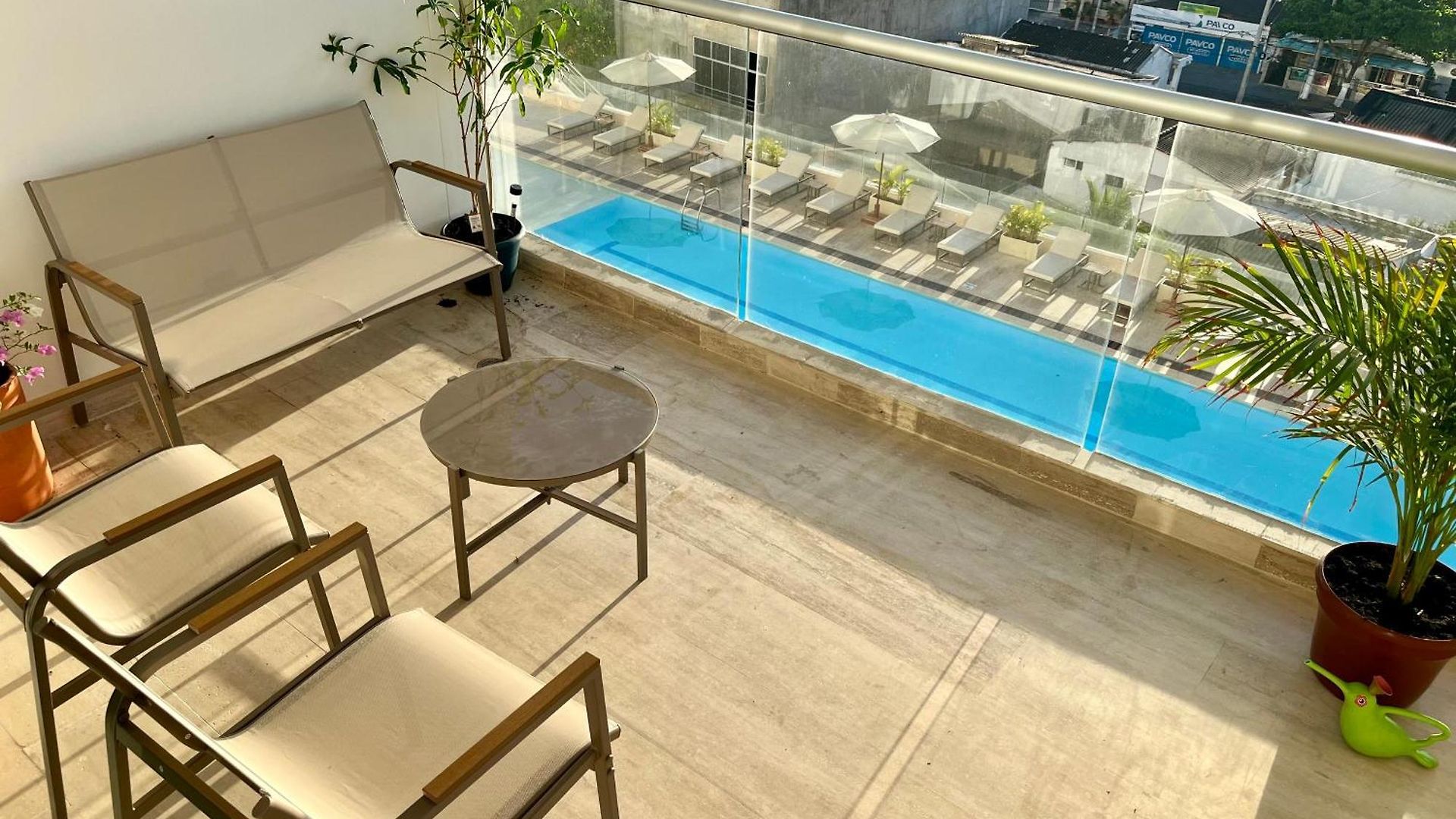 Lovely Steps Away From The Airport And Sea Apartamento