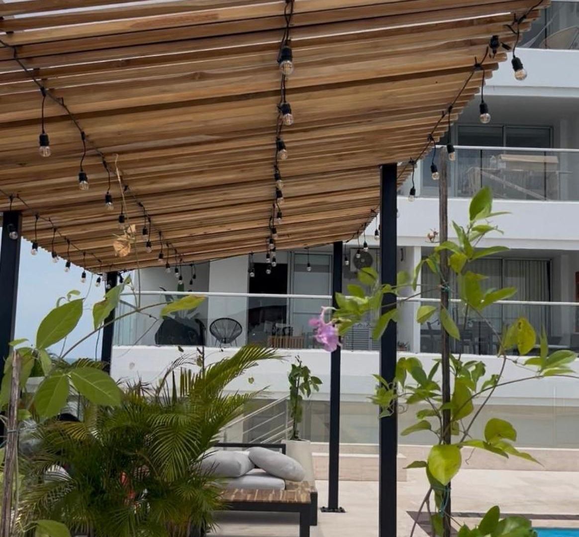 Lovely Steps Away From The Airport And Sea Apartamento