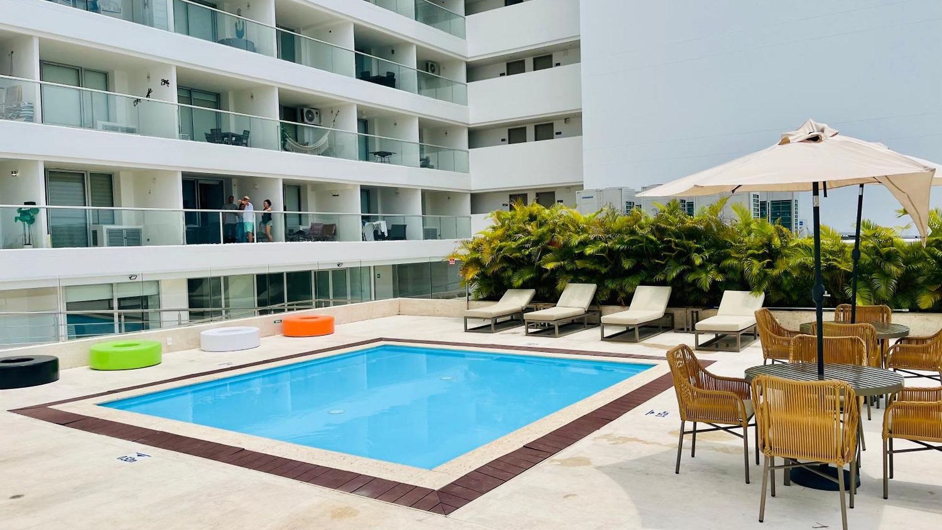 Lovely Steps Away From The Airport And Sea Cartagena