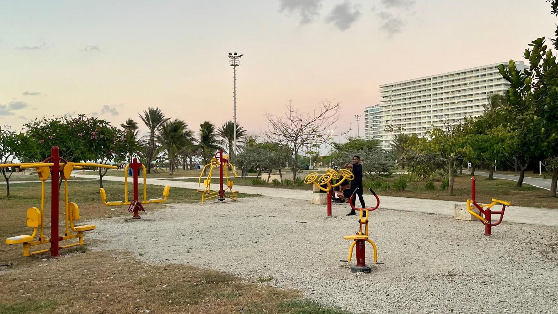 Lovely Steps Away From The Airport And Sea * Cartagena