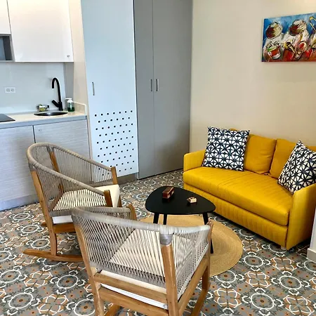 Lovely Steps Away From The Airport And Sea Apartamento *